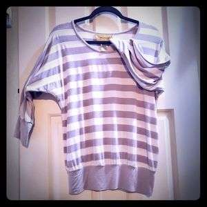 Francesca's gray white stripe half sleeve top sz S